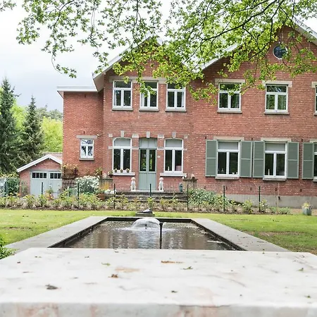 Le Refuge Bed & Breakfast 4*